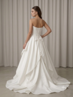 Vestido de Noiva Longo em Organza Cristal Corpo Estruturado & Saia Godê Duplo - Imagem 3