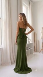 Conjunto Sereia Peplum em Crepe Amanda com Corset Estruturado - Imagem 4