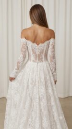 Vestido de Noiva Longo Boho em Renda com Mangas Longas e Cauda - Imagem 3