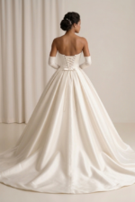 Vestido de Noiva Longo Romântico com Decote Coração e Saia Godê Dupla - Imagem 2