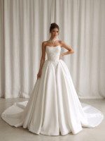 Vestido de Noiva Longo Princesa em Cetim Bucol com Corpo Bordado em Pérolas - Imagem 3