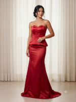 Conjunto vermelho em cetim bucol com corset e saia sereia